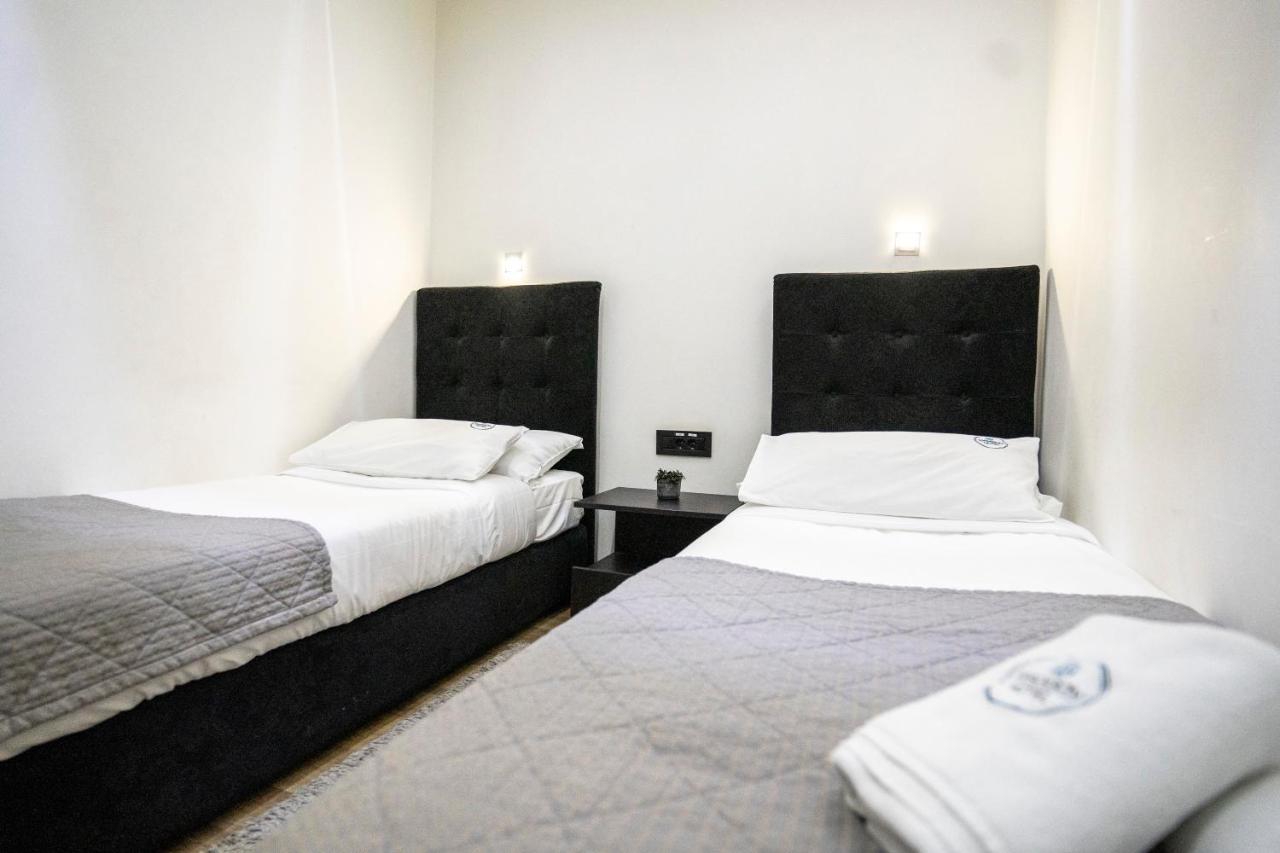 Madison Inn Suites - Wilson'S Square 베오그라드 외부 사진
